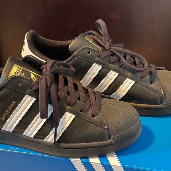 SZ 9 Adidas Superstar Core Black White Shell 2019 - Picture 11 of 12